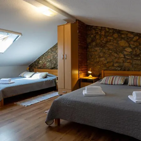 House Jerko By Guide *