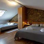 House Jerko By Guide *